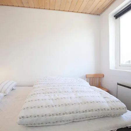Ferienhaus 8 Person On A In Bl Vand *
