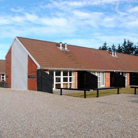 Ferienhaus 8 Person On A In Bl Vand Blåvand