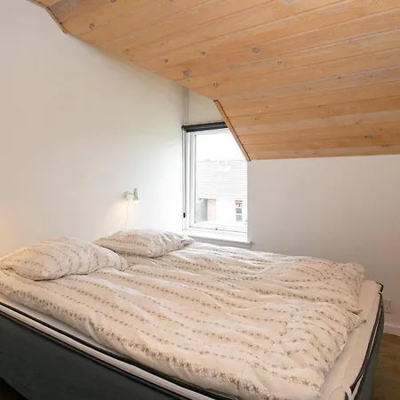 Ferienhaus 8 Person On A In Bl Vand *