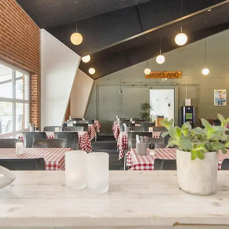 Ho Centre Semesterbostad *